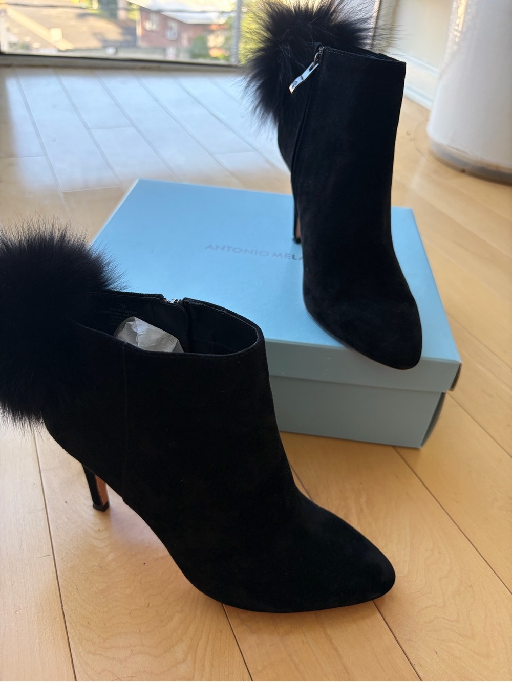 Antonio Melani Fox fur booties size 7 suede black